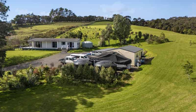 207 Mangakura Road, Helensville