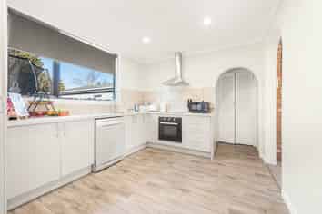 8 Helena Street, Lumsden