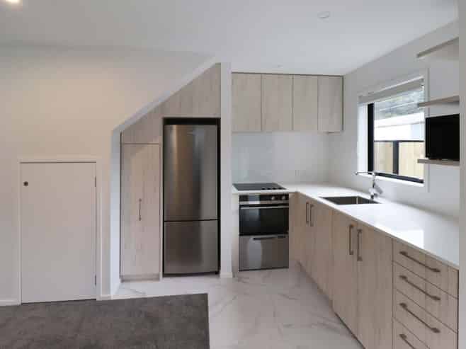 12/3 Johnston Grove, Taita