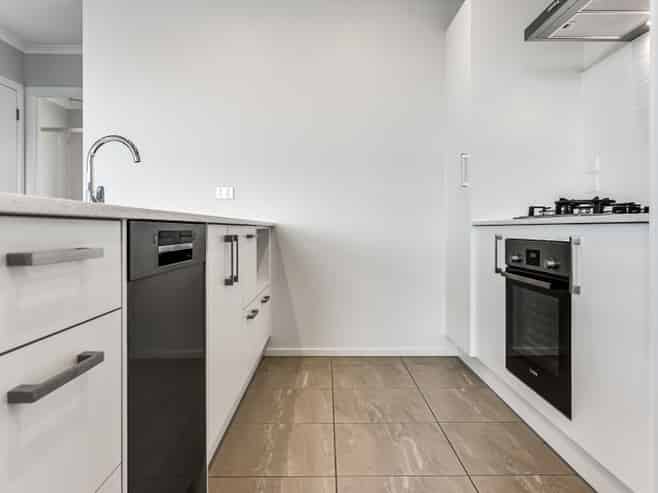 73 Waruhia Crescent, Rototuna