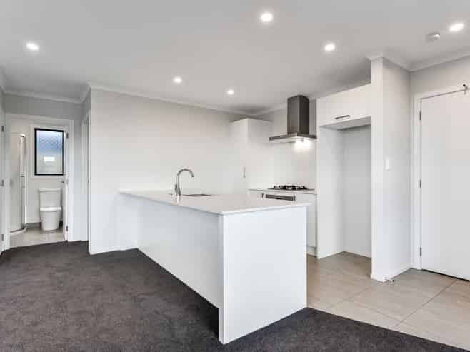 73 Waruhia Crescent, Rototuna
