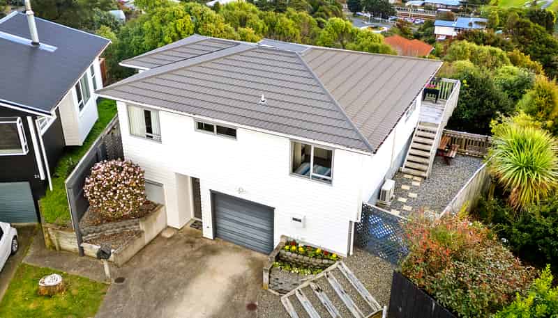 22A Bartlett Grove, Tawa