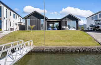 150 Waterways Parade, Pauanui