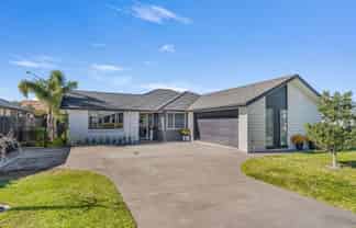 102 Kupe Drive, Whitianga
