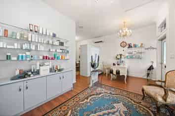 Fully Leased Main Street Investment