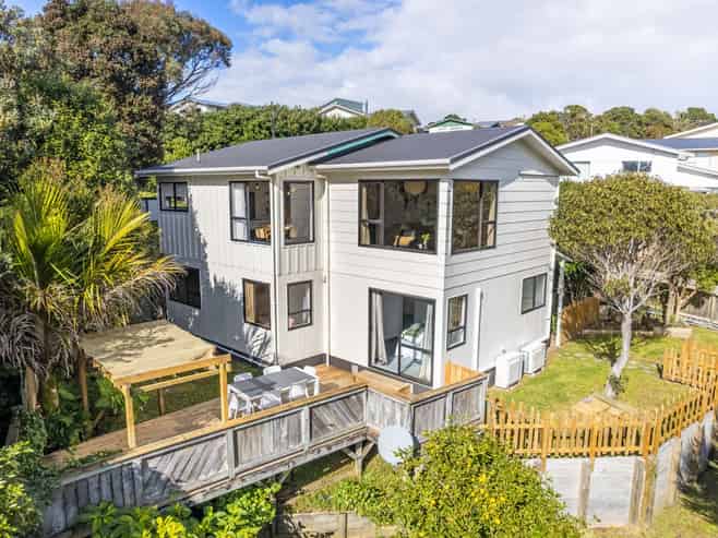 79 Sea Vista Drive, Pukerua Bay