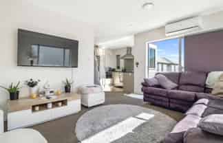 2/26 Hollowout Street, Takanini
