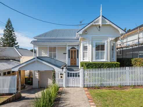 18 Roslyn Terrace, Devonport