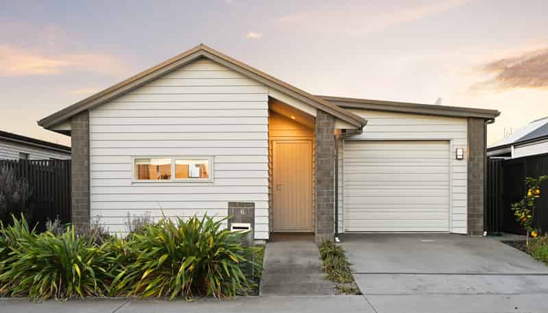 6 Trewern Avenue, Chartwell