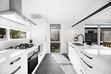 6 Trewern Avenue, Chartwell