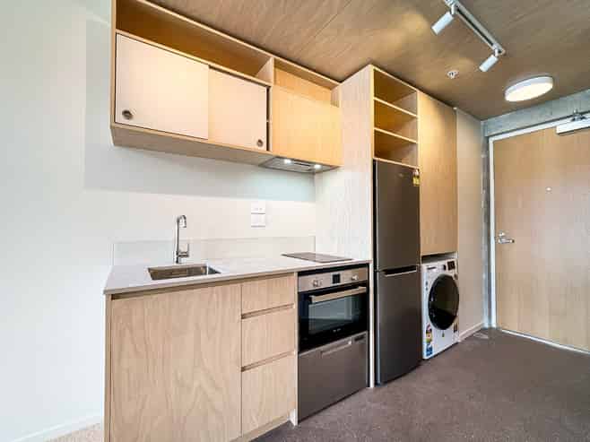 206/2 Campbell Terrace, Petone