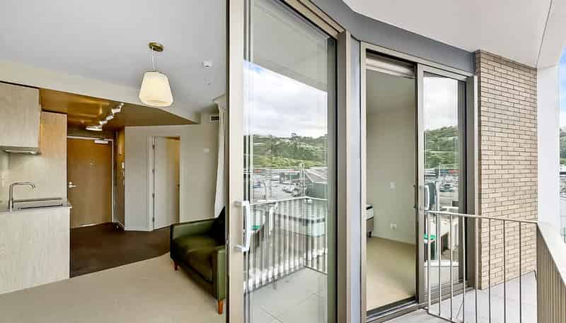 206/2 Campbell Terrace, Petone