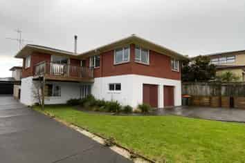 38 Sea Spray Drive, Bucklands Beach
