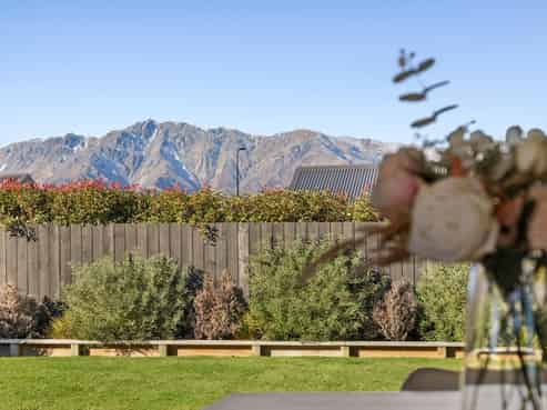 16 Sentinel Drive, Lake Hawea