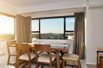 2/13 Pitlochry Place, Botany Downs