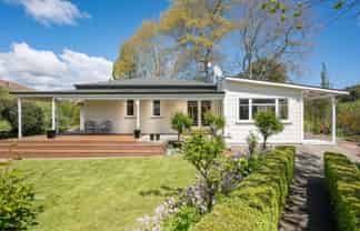 322 Eighty Eight Valley Road, Wakefield