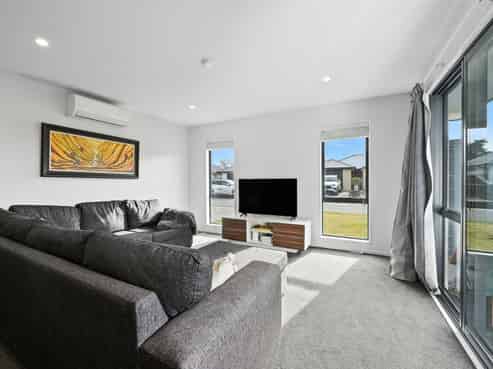20 Tara Crescent, Woodend