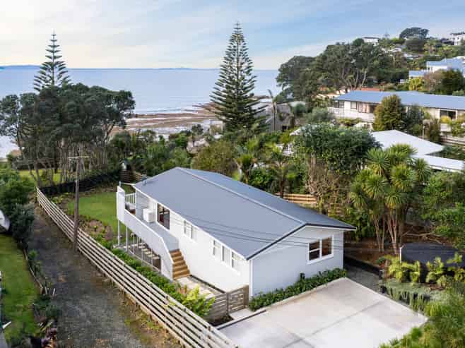 79 Duncansby Road, Stanmore Bay
