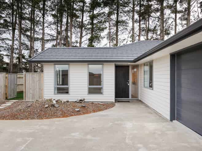 16A Rayner Lane, Marton