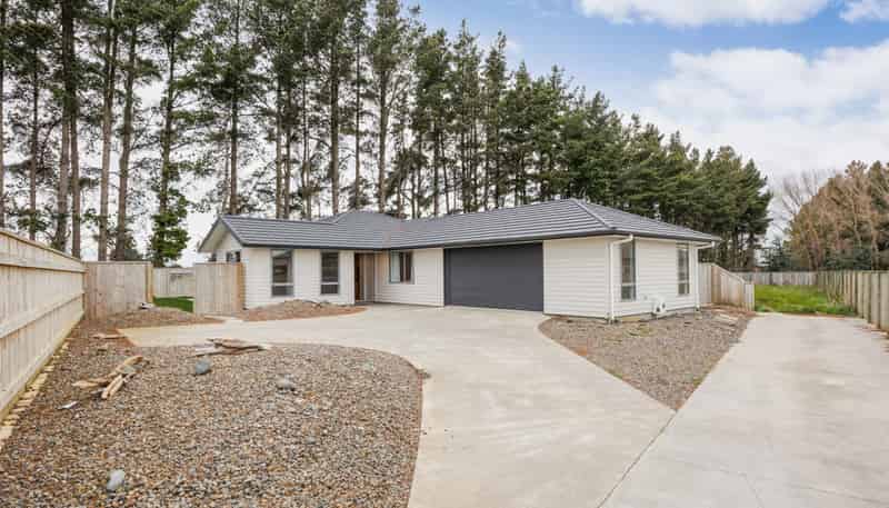 16A Rayner Lane, Marton