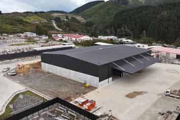 New Build Warehouse with Yard