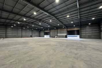 New Build Warehouse with Yard