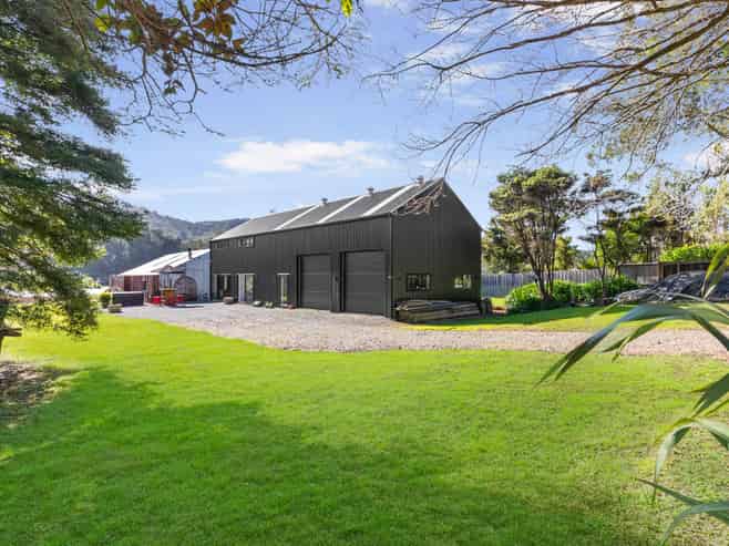 127 Bethells Road, Waitakere