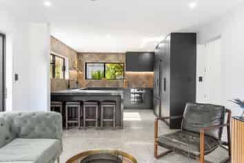 127 Bethells Road, Waitakere