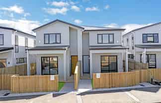 13 & 15 Kapeta Lane, Karaka