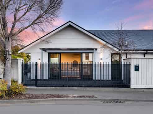 29A Clarence Street South, Addington