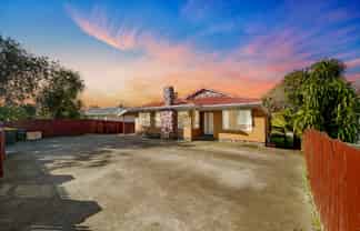 8 Tindall Crescent, Otara