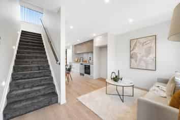 25D Oteha Valley Road, Northcross