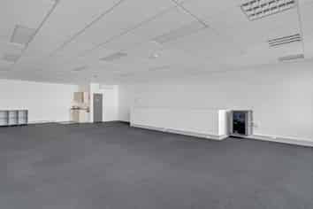 Modern Office in Cavendish Business Park