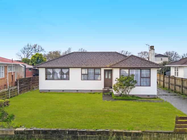 9 Michelle Place, Mangere
