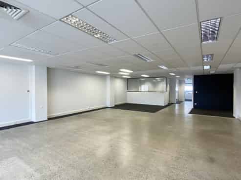 Modern, light-filled, central office