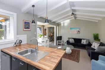4 Swindells Road, Waikuku Beach