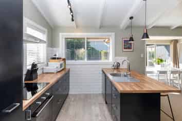 4 Swindells Road, Waikuku Beach