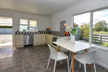 28 Andersons Line , Carterton