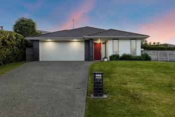 48 Beachwood Drive, Hatfields Beach