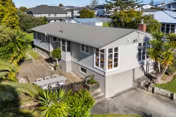 15 Westall Road, New Lynn