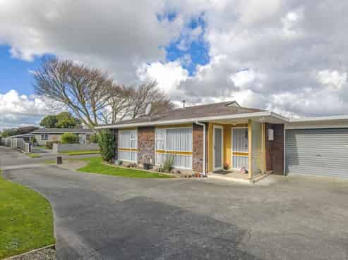 12 Cecil Place, Cloverlea