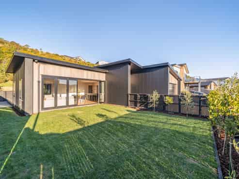 12 Kaiaho Close, Aotea