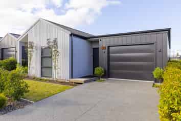 6 Sienna Way, Rangatira Park