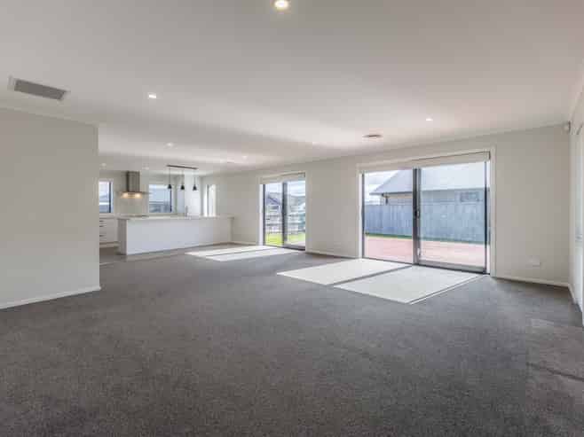 6 Corsica Court, Fitzherbert