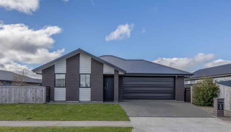 6 Corsica Court, Fitzherbert