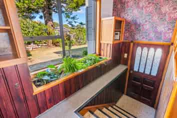6 Toi Street, Otaki Beach