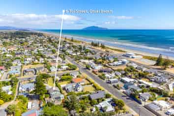 6 Toi Street, Otaki Beach