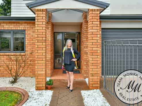 8 Alcove Place, Totara Heights