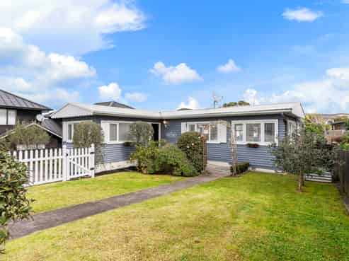 2/49 Waterloo Street, Howick