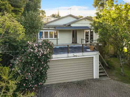 18 Dundale Avenue, Blockhouse Bay